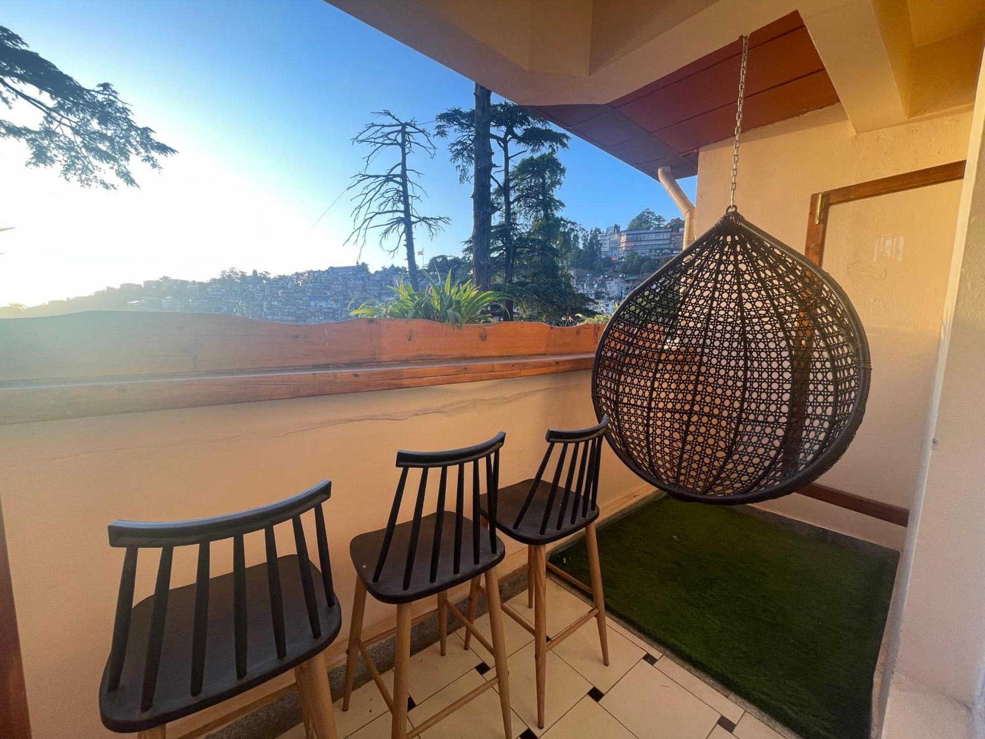 Hotel Willow Banks - Boutique 4 Star Hotel On The Mall Road Shimla Exterior foto